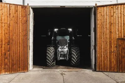 Valtra série Q: Nový traktor pro ty, kteří hledají výkon a inteligentní technologie v rozsahu výkonu 230 až 305 koní