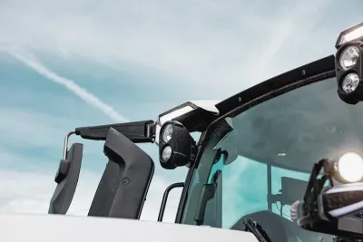 Valtra série Q: Nový traktor pro ty, kteří hledají výkon a inteligentní technologie v rozsahu výkonu 230 až 305 koní