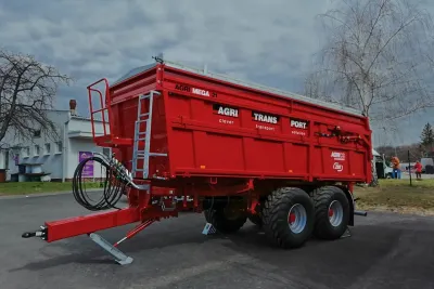 Podvozek návěsu ZDT AGRIMEGA je k dispozici ve dvounápravovém nebo třínápravovém provedení.