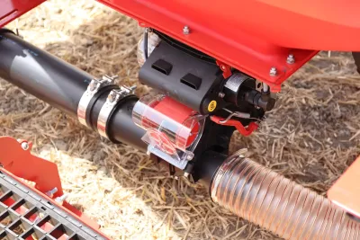 Nová generace čelního zásobníku Kverneland f-drill.