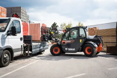 Nový kompaktní teleskopický manipulátor Bobcat TL25.60.