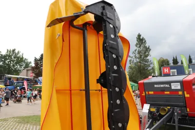 Žací stroj Rozmital SD-24L.