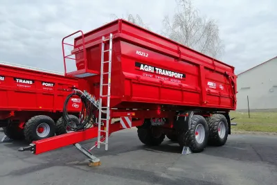 Návěsy AGRI TRANSPORT NS23 jsou zákazníkům nabízeny s maximální variabilitou odpružení podvozků.