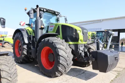 AGRALL v Banticích otevřel brány. Nechyběly novinky a pilot F1 za volantem traktoru.