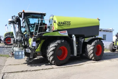 AGRALL v Banticích otevřel brány. Nechyběly novinky a pilot F1 za volantem traktoru.