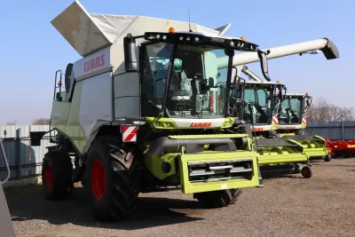 AGRALL v Banticích otevřel brány. Nechyběly novinky a pilot F1 za volantem traktoru.