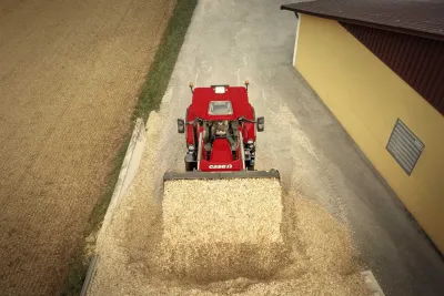 Traktory Case IH Maxxum jsou uzpůsobeny pro práci s čelním nakladačem.