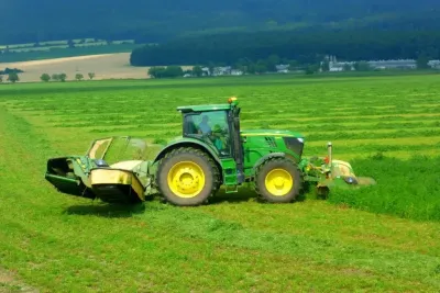 V roce 2013 společnost BV-Technika do podniku dodala i stroje značky Krone.