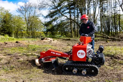Pařezová fréza VOGT FSI B31 TRACK má poprvé hydraulicky poháněný frézovací kotouč.