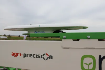 Autonomní roboti NAIO a příslušenství k nim.