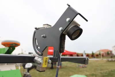 Autonomní roboti NAIO a příslušenství k nim.