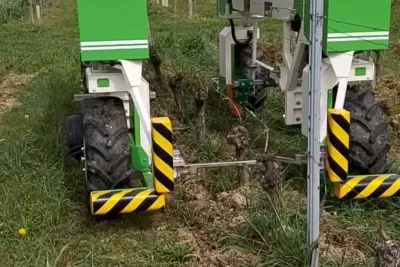 Autonomní roboti NAIO a příslušenství k nim.