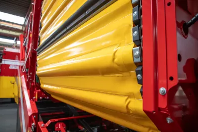 Nová generace sklízeče Grimme EVO 280 má plně hydraulický pohon a mnoho vylepšení.