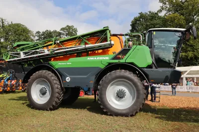 Samojízdný postřikovač Amazone Pantera 7004 přichází v nové podobě a se zajímavými funkcemi.
