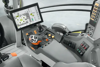 Čtyřrotorové shrnovače Claas Liner dostanou funkci Section Control. Rotory se budou zvedat automaticky.