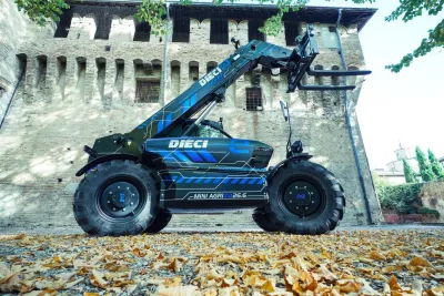 Elektrický teleskopický manipulátor Dieci Mini Agri-e umožňuje snadnou výměnu baterií podle potřeb.