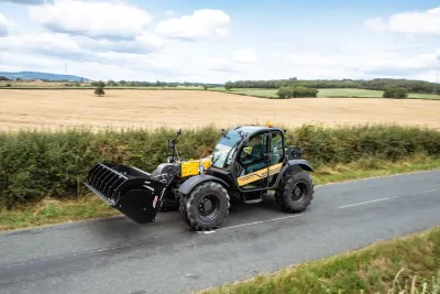 Teleskopické manipulátory New Holland TH nabídnou vyšší komfort a novou hydrauliku.
