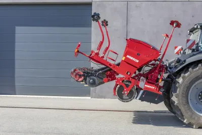 Nová generace secího vozu Horsch Versa 6 SW a inovace u elektro-mechanického secího stroje Horsch Versa 3 KR.
