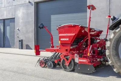 Nová generace secího vozu Horsch Versa 6 SW a inovace u elektro-mechanického secího stroje Horsch Versa 3 KR.