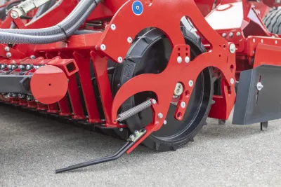 Nová generace secího vozu Horsch Versa 6 SW a inovace u elektro-mechanického secího stroje Horsch Versa 3 KR.