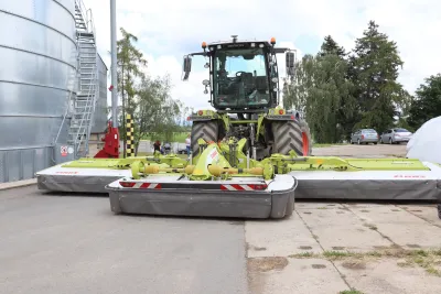 ZD Haňovice se otevřelo veřejnosti. Nechyběla moderní technika a nová stáj.