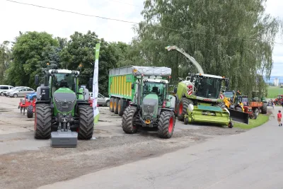ZD Haňovice se otevřelo veřejnosti. Nechyběla moderní technika a nová stáj.