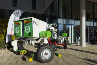 Autonomní polní robot Naïo ORIO zvládá i plečkování a setí.