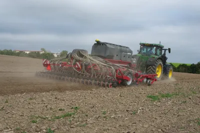 HORSCH Focus 6.30 TD při práci.