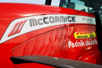 Mccormick x7 670 power plus jasno