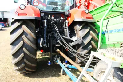 Mccormick x7 670 power plus zadni zaves