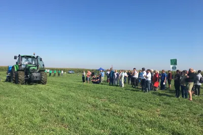 Polní ukázky strojů a den otevřených dveří P & L v Hrubčicích