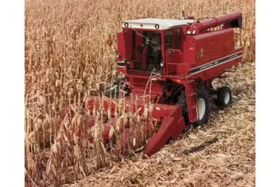 V roce 1977 je uvedena na trh sklízecí mlátička Axial Flow, která byla milníkem ve vývoji sklizňové techniky.