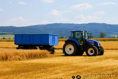 Nově zakoupený New Holland T5.95 Electro Command