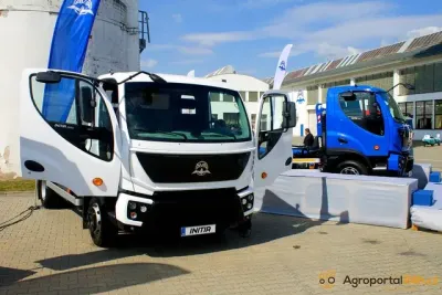 Avia zahájila výrobu nové řady Initia. Vzniknou také hybridní verze a speciály – snímek 7