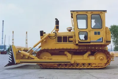 Pásový traktor určený do stavebnictví