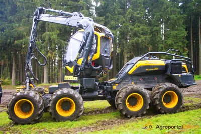 Harvestor Ponsse Scorpion King při předvádění.