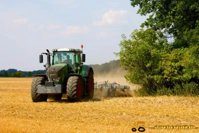 Fendt 930 Vario a Köckerling Exaktgrubber Vario