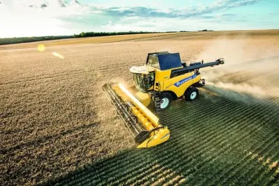 700 koňských sil v nové vlajkové lodi New Holland – snímek 8