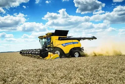 700 koňských sil v nové vlajkové lodi New Holland – snímek 1