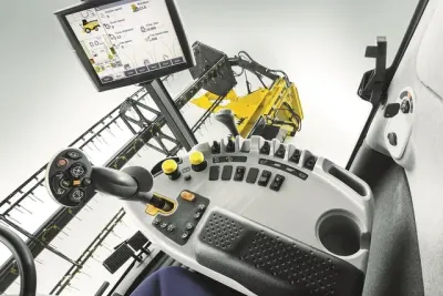 New Holland uvádí na trh novou řadu CX5 a CX6. Nechybí svahové vyrovnávání – snímek 11