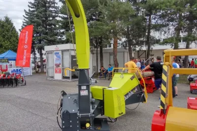 AGROKOMPLEX 2017: Secí stroj z Finska – snímek 5