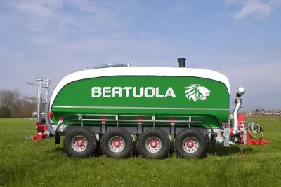 Cisterna Bertuola z bočního pohledu