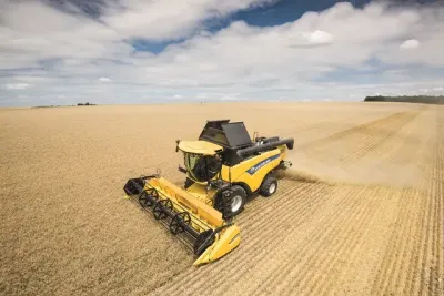 New Holland uvádí na trh novou řadu CX5 a CX6. Nechybí svahové vyrovnávání – snímek 7
