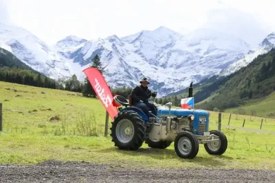 Historický traktor Zetor 25 – snímek 2