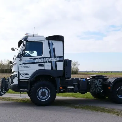 Volvo FMX540 4x4 Multitruck po zásahu německého úpravce A+T Nutzfahrzeuge GmbH.
