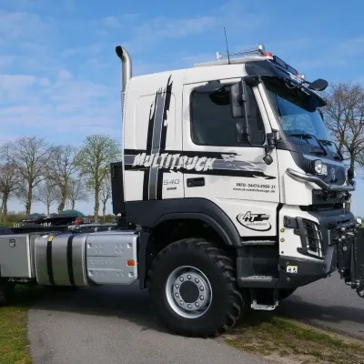 Volvo FMX540 4x4 Multitruck po zásahu německého úpravce A+T Nutzfahrzeuge GmbH.
