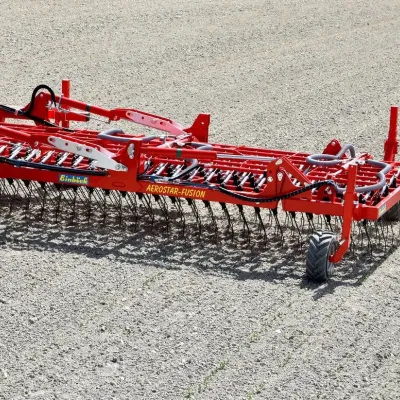 Prutové brány Einböck AEROSTAR-FUSION pro speciální i konvenční plodiny.