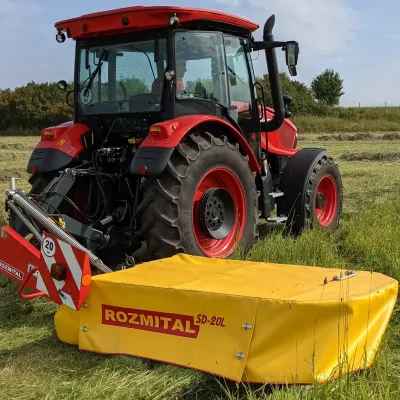 Novinkou letošního roku je odlehčená sekačka Rožmitál SD-20L určená pro malé farmy.