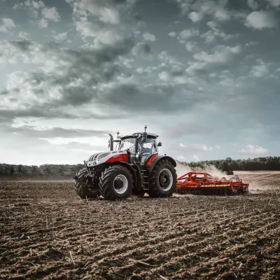 Traktory Steyr Terrus CVT jsou dodávány s pětiletým předplatným telematiky S-FLEET PLUS.